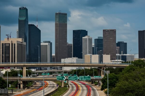 Houston Secures $350 Million Bond for Major Energy Grid and Infrastructure Overhaul